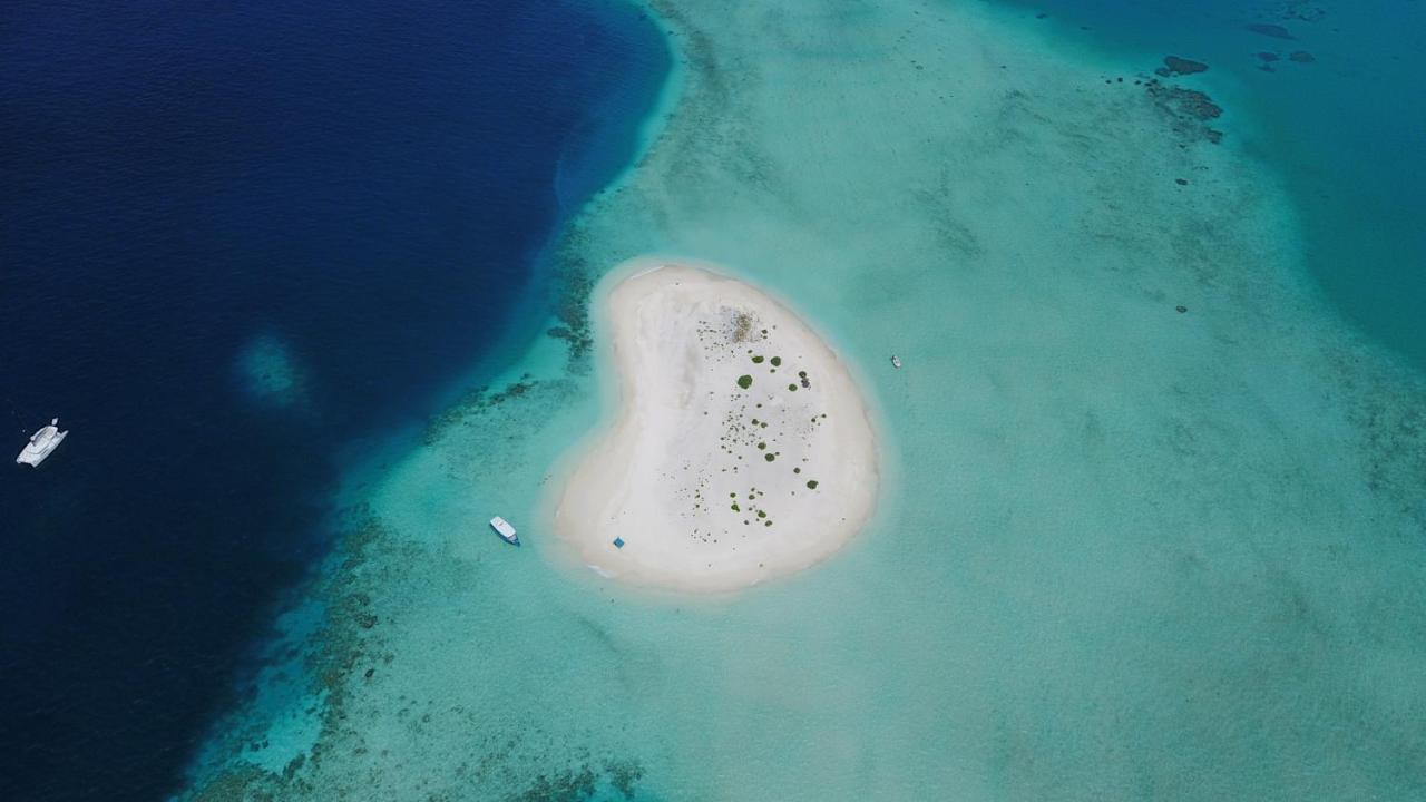 Triton Prestige Seaview And Spa Maafushi Exterior foto